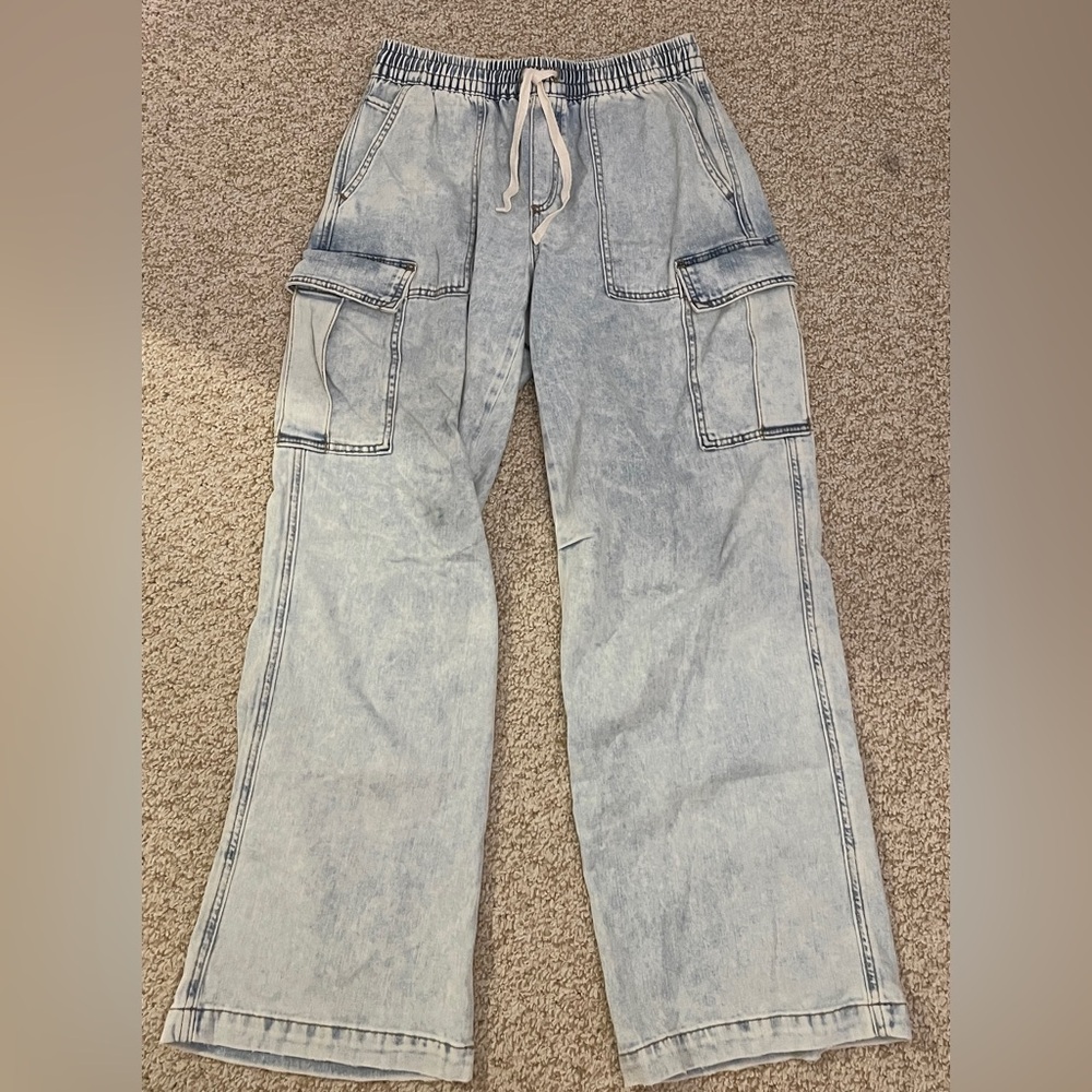 Women’s Light Blue Cargo Pants